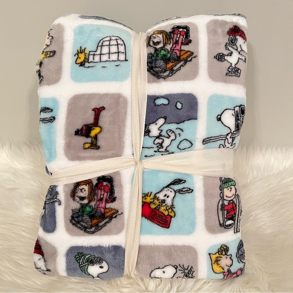 *BRAND NEW* Snoopy Peanuts Blanket - Queen Size - Picture 3 of 3